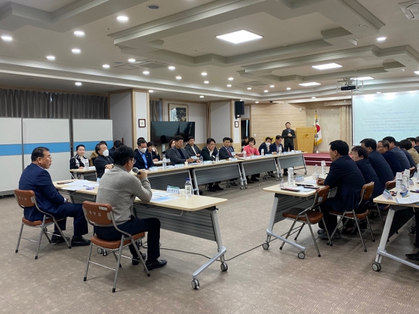 17일 대구 북구청은 매천시장 후적지 및 주변지역 개발 기본구상 용역 중간보고화를 개최했다.류예지기자